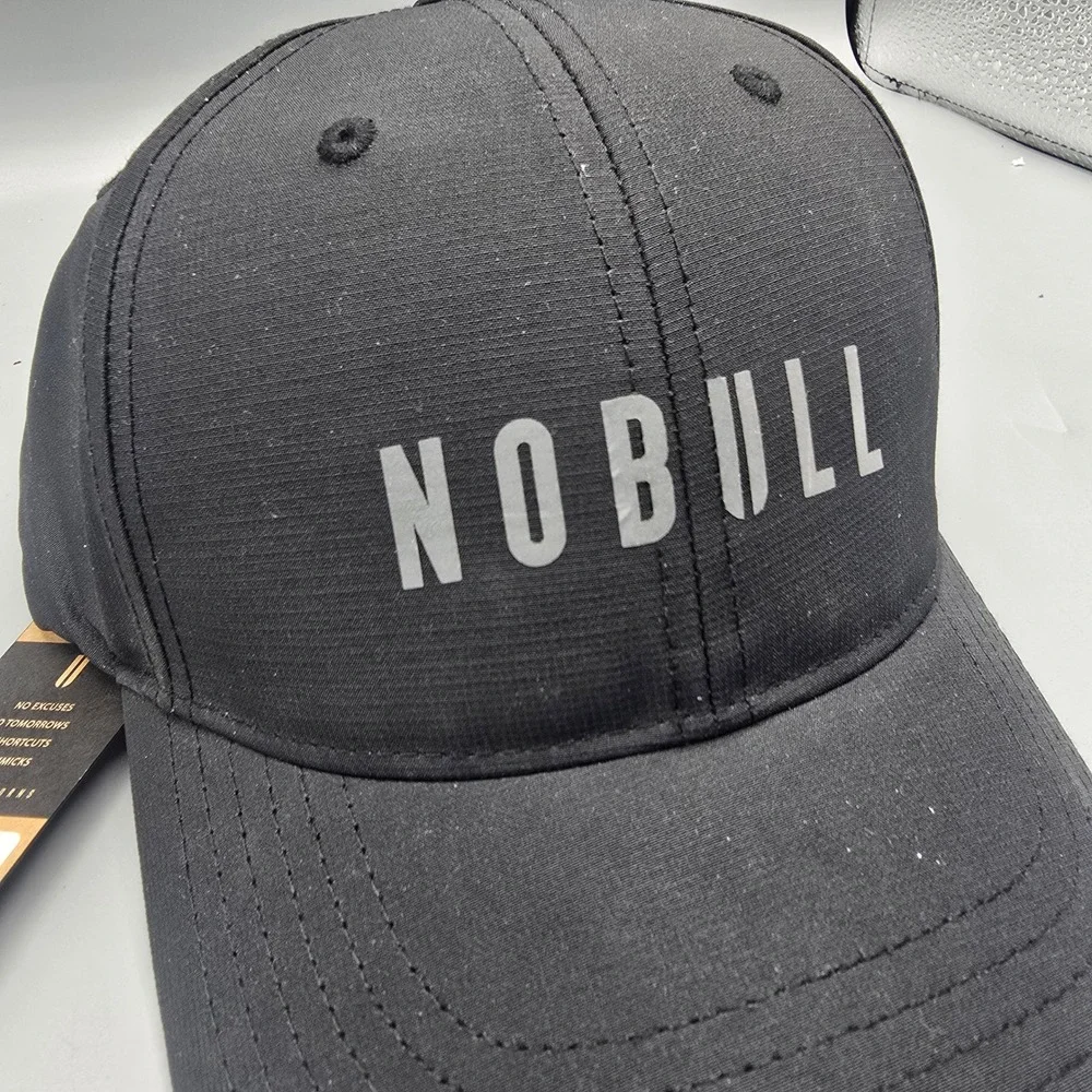 NOBULL Adjustable Performance Hat Black Reflective Logo Cap 225UBLKSM S/M